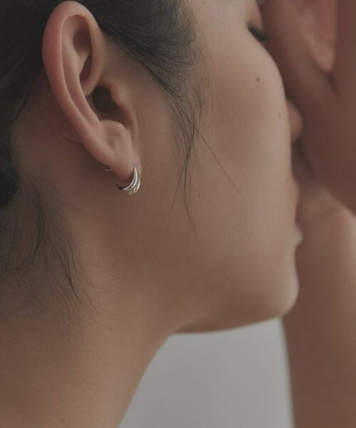 COCOSHNIK ONKITSCH / ココシュニックオンキッチュ ピアス・イヤリング | シルバー スモールフープ ホロウピアス | 詳細7