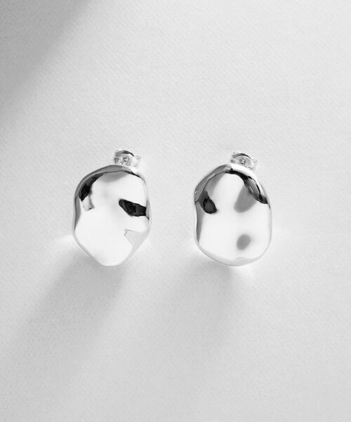COCOSHNIK ONKITSCH / ココシュニックオンキッチュ ピアス・イヤリング | シルバー ニュアンスピアス アシンメプレート | 詳細3