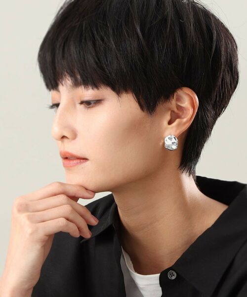 COCOSHNIK ONKITSCH / ココシュニックオンキッチュ ピアス・イヤリング | シルバー ニュアンスピアス アシンメプレート | 詳細5