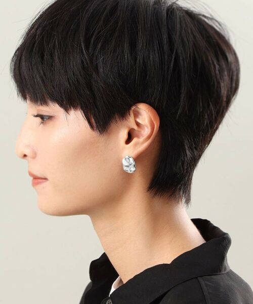 COCOSHNIK ONKITSCH / ココシュニックオンキッチュ ピアス・イヤリング | シルバー ニュアンスピアス アシンメプレート | 詳細6