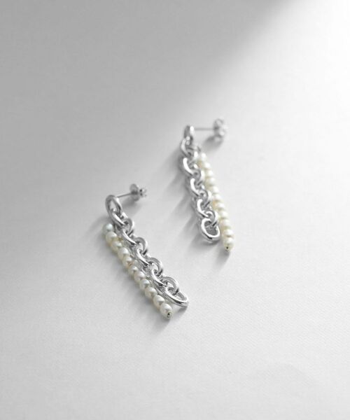 COCOSHNIK ONKITSCH / ココシュニックオンキッチュ ピアス・イヤリング | シルバー バロックパール チェーンコンビネーション スタッドピアス | 詳細1