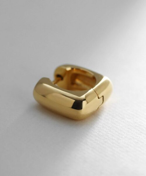 COCOSHNIK ONKITSCH / ココシュニックオンキッチュ ピアス・イヤリング | シルバー ハギーフープ スクエアピアス GP | 詳細2