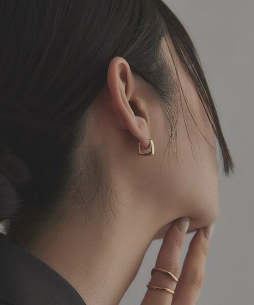 COCOSHNIK ONKITSCH / ココシュニックオンキッチュ ピアス・イヤリング | シルバー ハギーフープ スクエアピアス GP | 詳細7