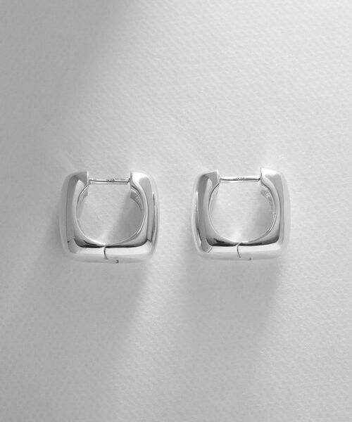 COCOSHNIK ONKITSCH / ココシュニックオンキッチュ ピアス・イヤリング | シルバー ハギーフープ スクエアピアス | 詳細3