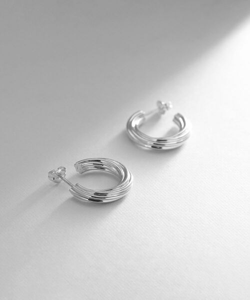 COCOSHNIK ONKITSCH / ココシュニックオンキッチュ ピアス・イヤリング | シルバー スモールフープ スクリューピアス（シルバー(600)）