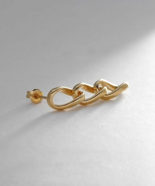 COCOSHNIK ONKITSCH / ココシュニックオンキッチュ ピアス・イヤリング | シルバー カーブチェーン ストレートピアス GP | 詳細2