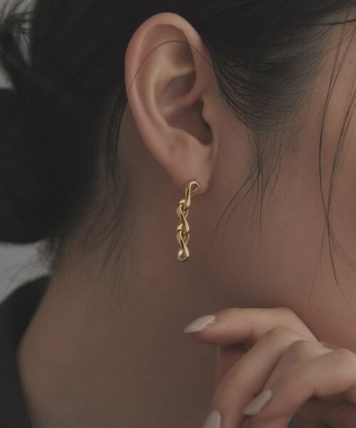 COCOSHNIK ONKITSCH / ココシュニックオンキッチュ ピアス・イヤリング | シルバー カーブチェーン ストレートピアス GP | 詳細7