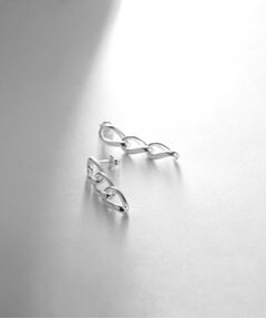 COCOSHNIK ONKITSCH / ココシュニックオンキッチュ ピアス・イヤリング | シルバー カーブチェーン ストレートピアス