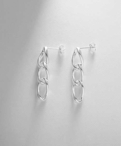 COCOSHNIK ONKITSCH / ココシュニックオンキッチュ ピアス・イヤリング | シルバー カーブチェーン ストレートピアス | 詳細3