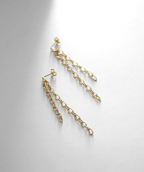 COCOSHNIK ONKITSCH / ココシュニックオンキッチュ ピアス・イヤリング | シルバー ニュアンスチェーン ダブルストレートピアス GP（ゴールド(600)）