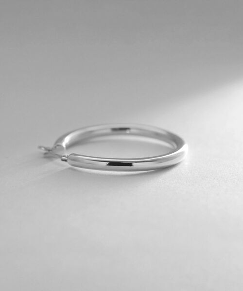 COCOSHNIK ONKITSCH / ココシュニックオンキッチュ ピアス・イヤリング | シルバー ホロウ フープピアスM | 詳細2