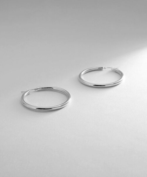 COCOSHNIK ONKITSCH / ココシュニックオンキッチュ ピアス・イヤリング | シルバー ホロウ フープピアスL（シルバー(600)）