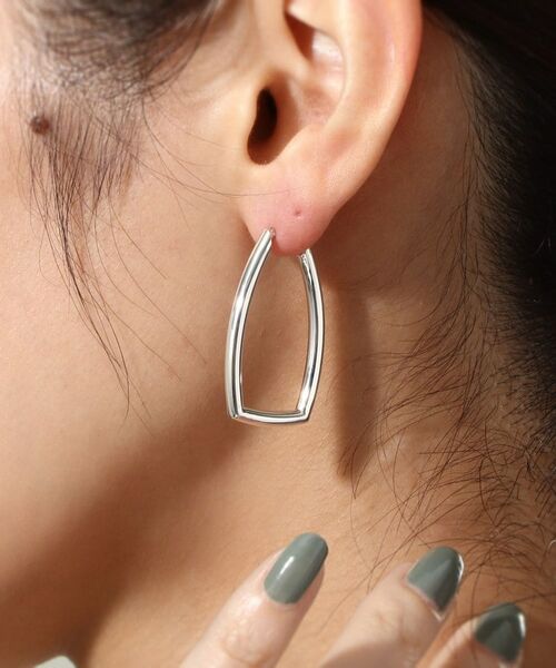 COCOSHNIK ONKITSCH / ココシュニックオンキッチュ ピアス・イヤリング | シルバー ホロウ フープレクタングルピアス | 詳細8