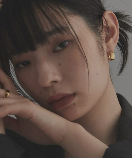 COCOSHNIK ONKITSCH / ココシュニックオンキッチュ ピアス・イヤリング | シルバー ツイストスクエア ピアス GP | 詳細6