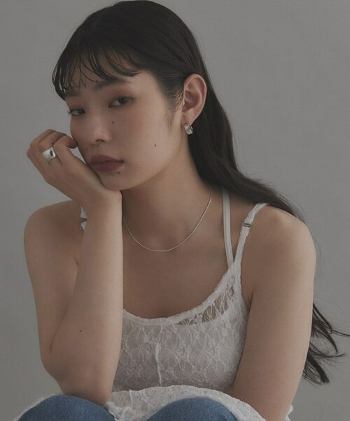 COCOSHNIK ONKITSCH / ココシュニックオンキッチュ ピアス・イヤリング | シルバー ツイストスクエア ピアス | 詳細5