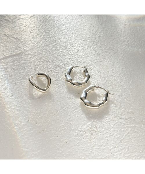 COCOSHNIK ONKITSCH / ココシュニックオンキッチュ ピアス・イヤリング | シルバー ニュアンスピアス オーバルフープ | 詳細4