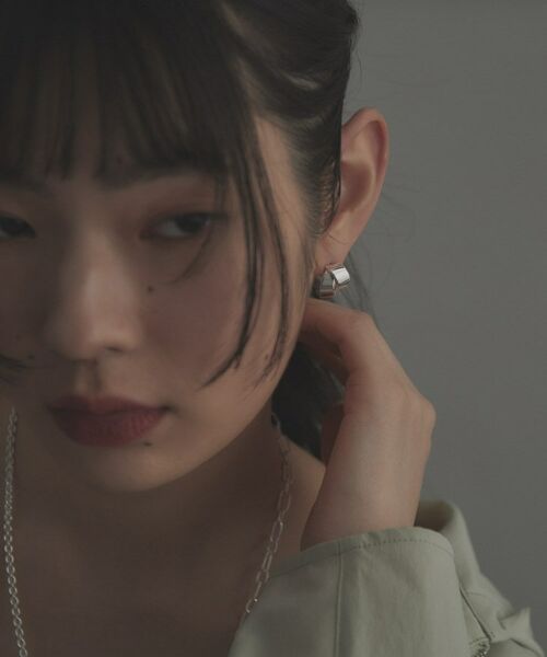 COCOSHNIK ONKITSCH / ココシュニックオンキッチュ ピアス・イヤリング | シルバー フォールディングピアス オーバーラップ | 詳細8