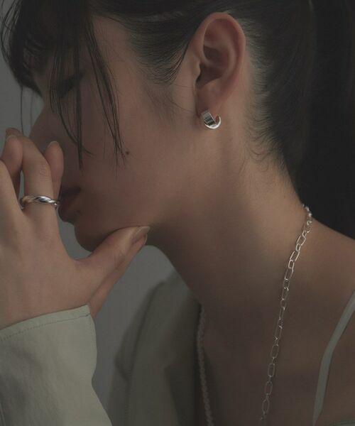 COCOSHNIK ONKITSCH / ココシュニックオンキッチュ ピアス・イヤリング | シルバー フォールディングピアス オーバーラップ | 詳細9