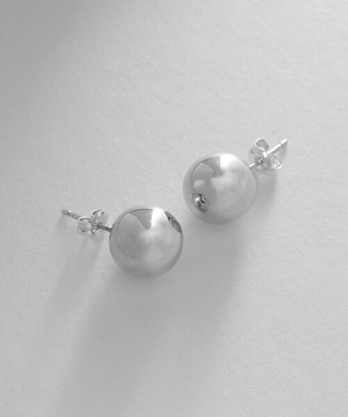 COCOSHNIK ONKITSCH / ココシュニックオンキッチュ ピアス・イヤリング | シルバー ホロウボール スタッドピアスS（シルバー(600)）
