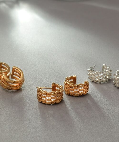 COCOSHNIK ONKITSCH / ココシュニックオンキッチュ ピアス・イヤリング | シルバー スモールフープ クロッシングライン ピアス GP | 詳細4