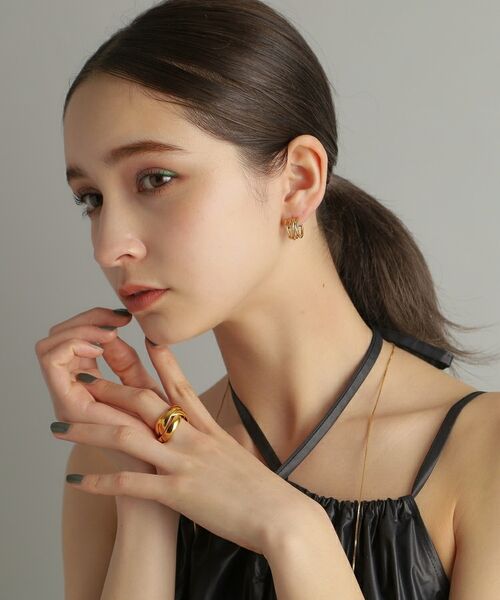 COCOSHNIK ONKITSCH / ココシュニックオンキッチュ ピアス・イヤリング | シルバー スモールフープ クロッシングライン ピアス GP | 詳細7