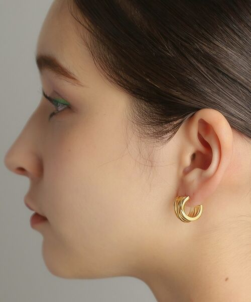 COCOSHNIK ONKITSCH / ココシュニックオンキッチュ ピアス・イヤリング | シルバー スモールフープ クロッシングライン ピアス GP | 詳細8