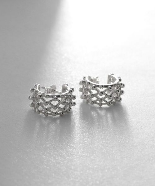 COCOSHNIK ONKITSCH / ココシュニックオンキッチュ ピアス・イヤリング | シルバー スモールフープ ボールメッシュ ピアス（シルバー(600)）