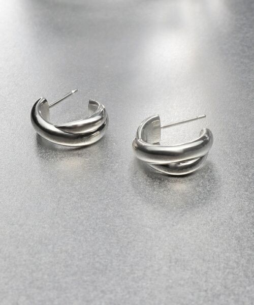COCOSHNIK ONKITSCH / ココシュニックオンキッチュ ピアス・イヤリング | シルバー スモールフープ プランプクロスピアス | 詳細5