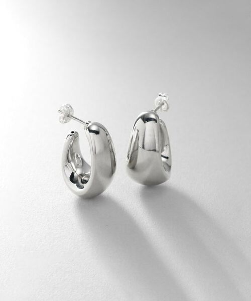 COCOSHNIK ONKITSCH / ココシュニックオンキッチュ ピアス・イヤリング | シルバー ホロウフープ ドロップピアス（シルバー(600)）