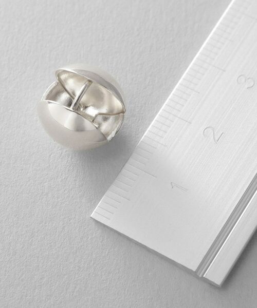 COCOSHNIK ONKITSCH / ココシュニックオンキッチュ ピアス・イヤリング | シルバー ハギーピアス ボールS | 詳細5