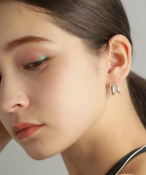 COCOSHNIK ONKITSCH / ココシュニックオンキッチュ ピアス・イヤリング | シルバー スモールフープ ダブルプランプピアス | 詳細15