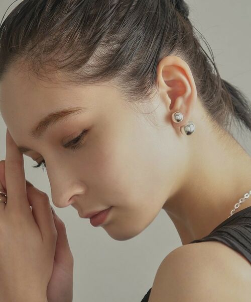 COCOSHNIK ONKITSCH / ココシュニックオンキッチュ ピアス・イヤリング | シルバー ホロウピアス ボール フロントバック | 詳細11