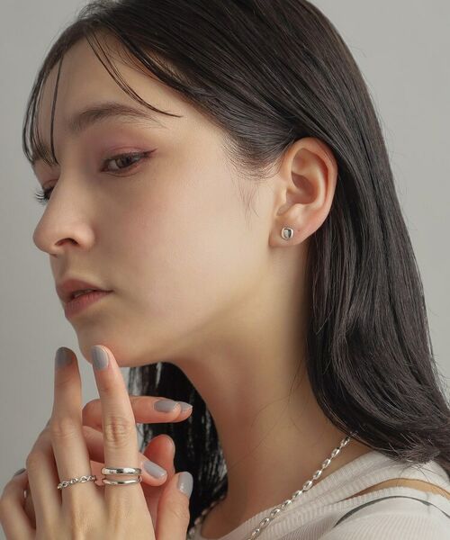 COCOSHNIK ONKITSCH / ココシュニックオンキッチュ ピアス・イヤリング | シルバー クッションシェイプ スタッドピアス | 詳細11
