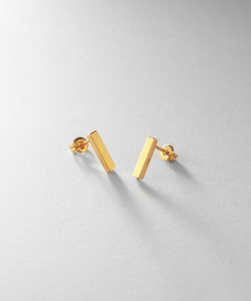 COCOSHNIK ONKITSCH / ココシュニックオンキッチュ ピアス・イヤリング | シルバー レクタングル スタッドピアス GP（ゴールド(600)）