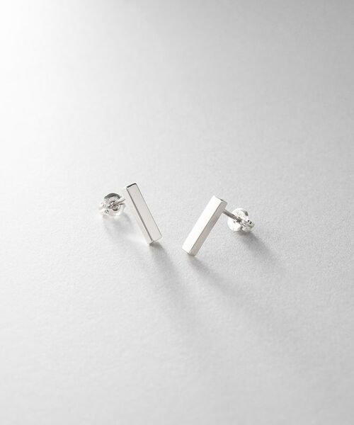 COCOSHNIK ONKITSCH / ココシュニックオンキッチュ ピアス・イヤリング | シルバー レクタングル スタッドピアス（シルバー(600)）