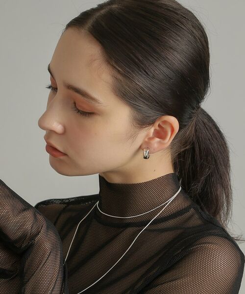 COCOSHNIK ONKITSCH / ココシュニックオンキッチュ ピアス・イヤリング | シルバー スモールフープ スロープカットピアス | 詳細12