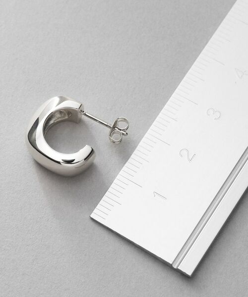 COCOSHNIK ONKITSCH / ココシュニックオンキッチュ ピアス・イヤリング | シルバー スモールフープ スロープカットピアス | 詳細4