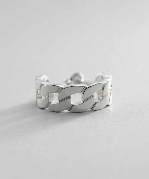 COCOSHNIK ONKITSCH / ココシュニックオンキッチュ ピアス・イヤリング | シルバー フラットカーブチェーンモチーフピアス | 詳細2