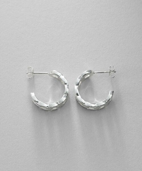 COCOSHNIK ONKITSCH / ココシュニックオンキッチュ ピアス・イヤリング | シルバー フラットカーブチェーンモチーフピアス | 詳細3