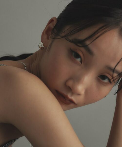 COCOSHNIK ONKITSCH / ココシュニックオンキッチュ ピアス・イヤリング | シルバー スモールフープ スライドプレートピアス | 詳細9