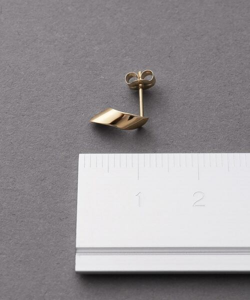 COCOSHNIK ONKITSCH / ココシュニックオンキッチュ ピアス・イヤリング | K10ツイストプレートピアス | 詳細4