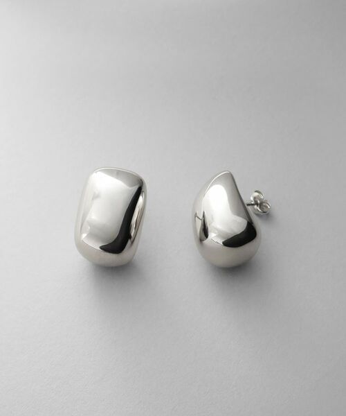 COCOSHNIK ONKITSCH / ココシュニックオンキッチュ ピアス・イヤリング | シルバー ホロウピアス ロングクッションシェイプ | 詳細1