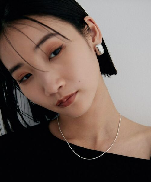 COCOSHNIK ONKITSCH / ココシュニックオンキッチュ ピアス・イヤリング | シルバー ホロウピアス ロングクッションシェイプ | 詳細10