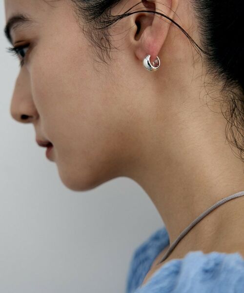 COCOSHNIK ONKITSCH / ココシュニックオンキッチュ ピアス・イヤリング | シルバー ハギーフープ ワイドピアス | 詳細8
