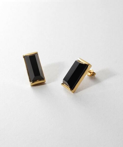 COCOSHNIK ONKITSCH / ココシュニックオンキッチュ ピアス・イヤリング | シルバー オニキス バケットカットスタッドピアス GP（ゴールド(635)）