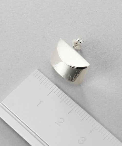 COCOSHNIK ONKITSCH / ココシュニックオンキッチュ ピアス・イヤリング | シルバー ホロウスタッドピアス スロープカット | 詳細4