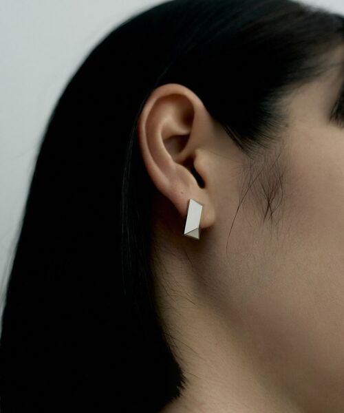 COCOSHNIK ONKITSCH / ココシュニックオンキッチュ ピアス・イヤリング | シルバー ロングピラミッド スタッドピアス | 詳細9