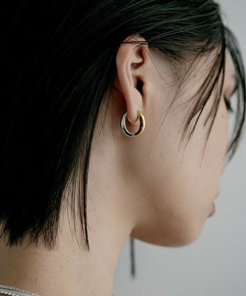 COCOSHNIK ONKITSCH / ココシュニックオンキッチュ ピアス・イヤリング | シルバー コンビカラー ハギーフープ ニュアンスピアス | 詳細9