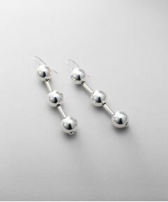 COCOSHNIK ONKITSCH / ココシュニックオンキッチュ ピアス・イヤリング | シルバー ホロウボールコネクテッドピアス