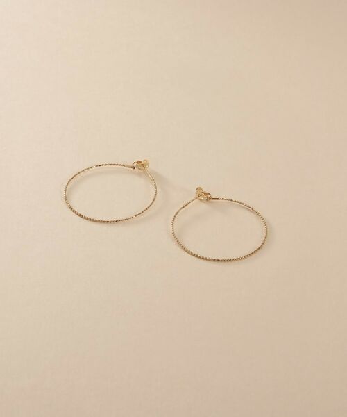 COCOSHNIK ONKITSCH / ココシュニックオンキッチュ ピアス・イヤリング | K10カットボールフープピアス（クリスタル/透明(100)）